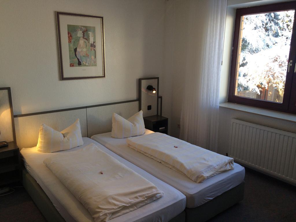 Hotel Aris Зарщед Екстериор снимка