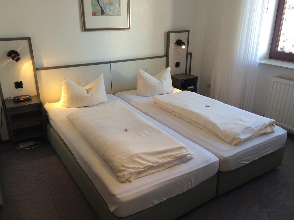 Hotel Aris Зарщед Екстериор снимка