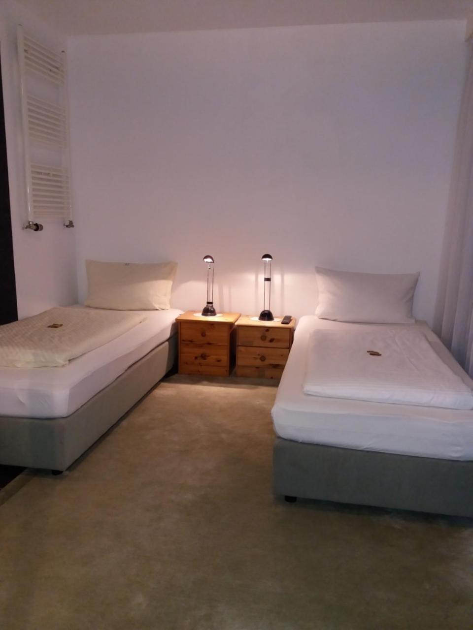 Hotel Aris Зарщед Екстериор снимка