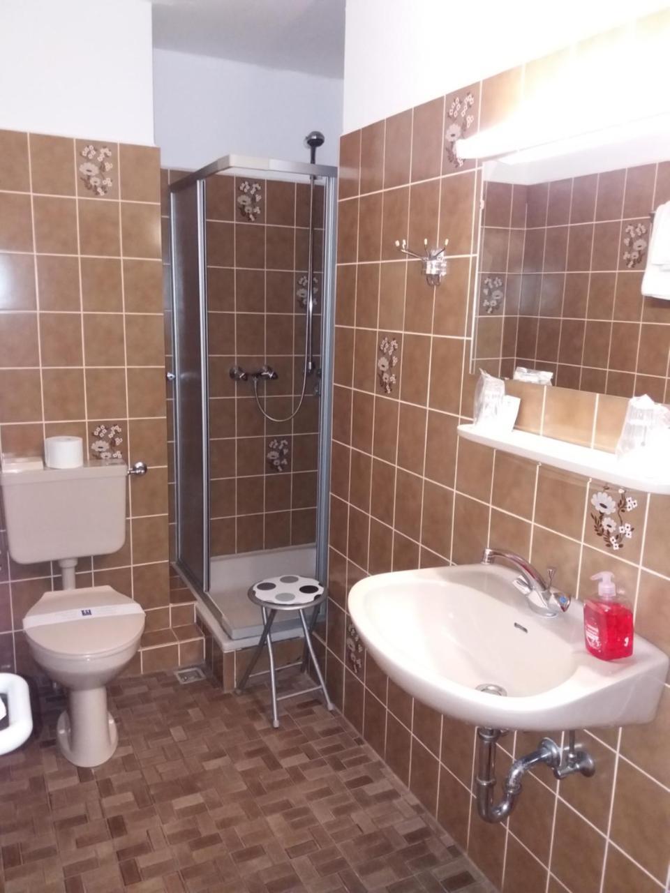 Hotel Aris Зарщед Екстериор снимка
