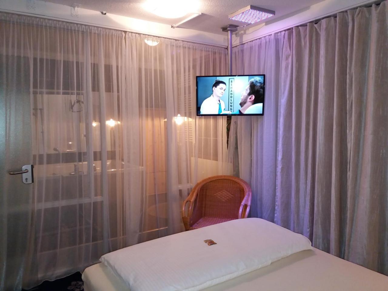 Hotel Aris Зарщед Екстериор снимка