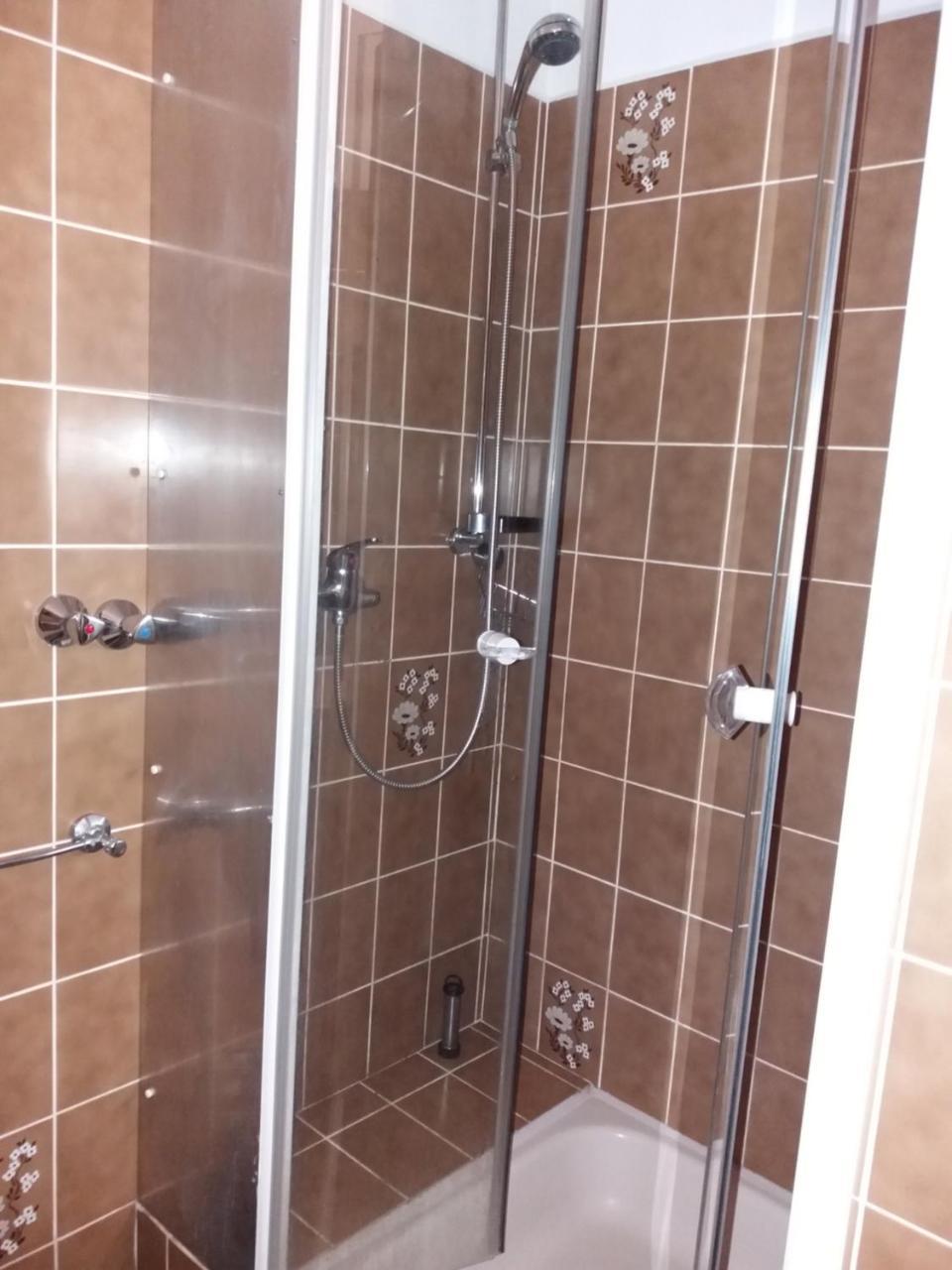 Hotel Aris Зарщед Екстериор снимка