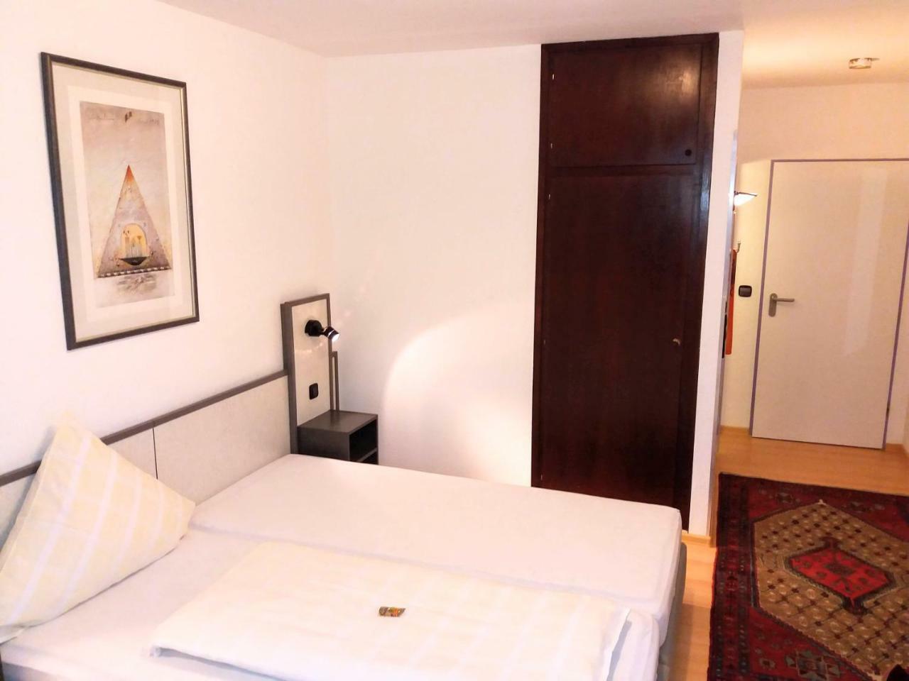 Hotel Aris Зарщед Екстериор снимка